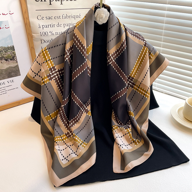 Silk Tie Striped - Nuevo pañuelo cuadrado de seda estampado