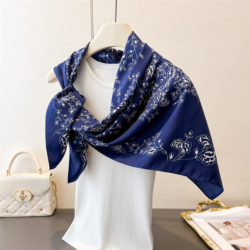 Pañuelo cuadrado de lujo vinta - Ascot Neck Scarf reseña y precio